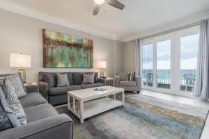 The Inn At Crystal Beach #303