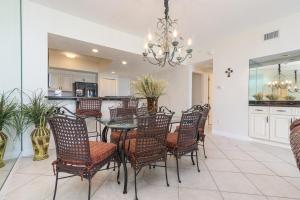 The Inn At Crystal Beach #410