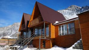 Twin cottages Kazbegi
