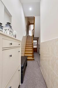 Chambres et appartement dans un immeuble de rapport