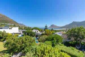 Summer Holiday Home-Pool Sea Views Garden