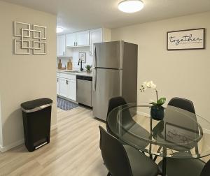 1 DT Dallas lREADY l 5 Min from Love Field