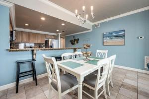 The Inn At Crystal Beach #608