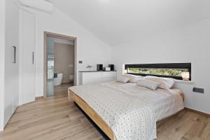 Villa Enja in tranquille village with heated salted pool