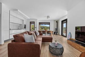 Villa Enja in tranquille village with heated salted pool