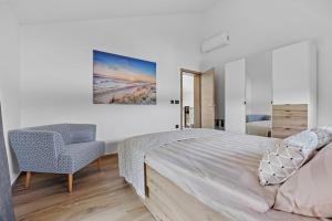 Villa Enja in tranquille village with heated salted pool