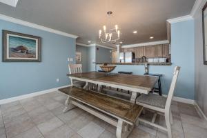 The Inn At Crystal Beach #608b