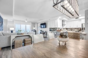 The Inn At Crystal Beach #703 Penthouse