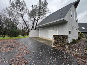 Montgomery Apartment