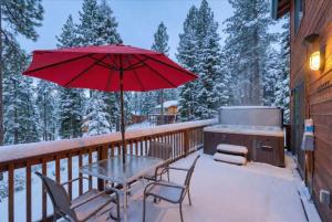 Wooded Escape in Tahoe Vista Private Hot Tub