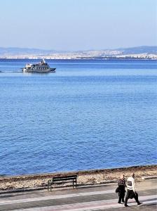 Nikos Apartment - Beautiful Sea View Apartment !