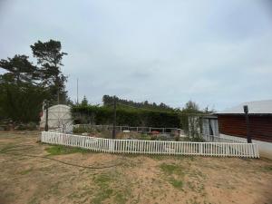 Cabaña con Piscina y Quincho en Laguna Verde