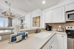 The Inn At Crystal Beach #510b