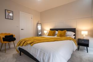 Edwardian Home Sleeps 6 Chesterfield
