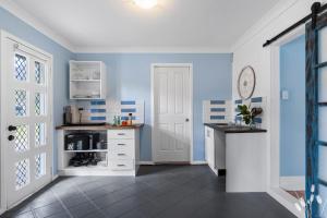 Kangaroo Sanctuary Studio