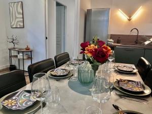 Unique apartment with parking - Laval city centre