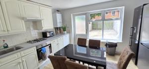 Whitechapel stay London E1