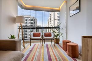 Barra Apartamento 2 quartos com vista piscina em Condomínio Estilo Resort perto do Rock in Rio, Cozinha completa, Portaria 24 horas, Estacionamento privativo, ideal para família com crianças, casais e viagens a trabalho