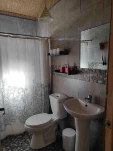 Ekuwun Cabaña para hasta 6 entre río y montaña