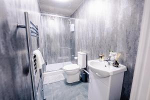 10BR 4Bath Home, Stag Do, Contractors, Big Group