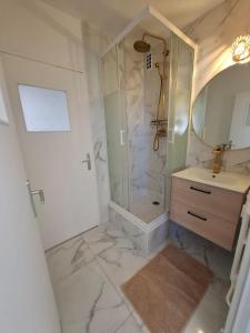 Grand 3 Bedroom Apartment Dijon