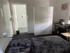 Commercial Hotel Parkes