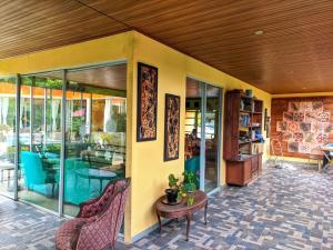 Villa Privada con piscina soleada