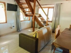 Cabin House with Pool