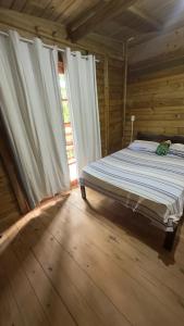 Casa maravilhosa no canal da barra da lagoa