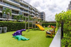 Exclusive 2BR en Morros Eos with Pool & Parking