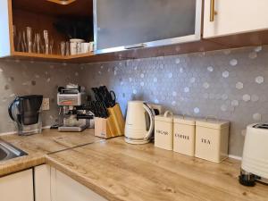 Spacious Modern 3 Bed Apartment in Hendon NW4