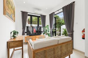 Svara Villa by Kozystay - Nusa Dua