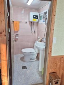 전주 한옥마을 10km. 편백길로 둘러싸인 복층 전원주택