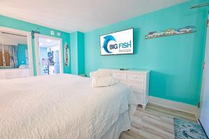 Amazing Renovated Beachfront Views Just Steps Away