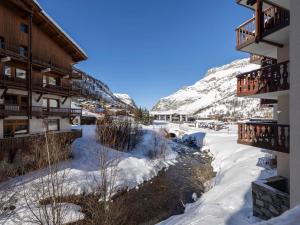 Appartement 4 pers. à Val-dIsère, ski aux pieds, balcon, parking, WIFI - FR-1-862-42