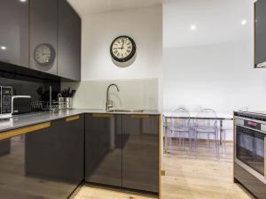 Appartement lumineux 2 chambres vieux village Val-dIsère, terrasse, parking - FR-1-862-59