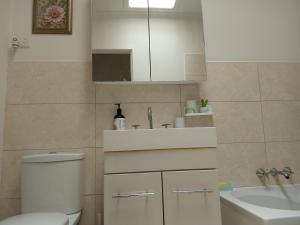 Private Double Room with Desk & Wardrobe 2