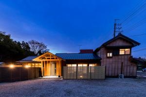 城下町家 茶庭 飛び石 BBQ 筍 金蔵Kinzo