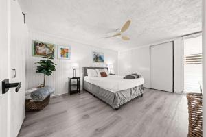 Beachfront Condo with Ocean View