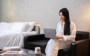 LowZ Staycation - Dien Hong Saigon HCM