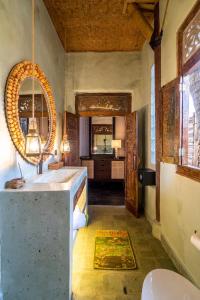 THE WHITE SHELL Luxurious Glamping Villa