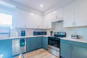 Affordable Bed with Ensuite Bath in Prime Mid-City - CHA7C