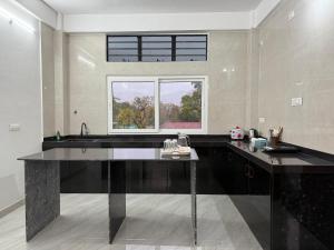 Tinhenrics Modern 3BHK Near Bhutan Gate