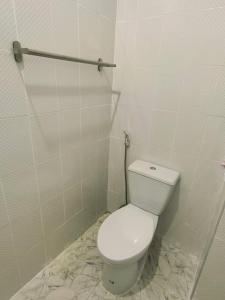 Lumphini 5 Train station center EnSuite Aircon