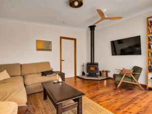 The Lilli Pad- A Tranquil Garden Stay