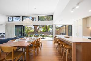 The Coastal Classic Relaxed Beachside Living