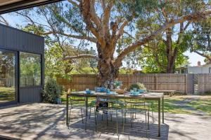 The Coastal Classic Relaxed Beachside Living