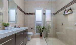 Comfortable, Convenient, Worker Accommodation - Dubbo