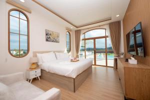 Blue Sky Hill Pool Villa