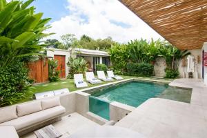 Villa La Joie 4 BR Villa Near Canggu